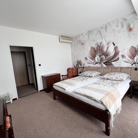 Motel Na Zbojeckiej Skawa Esterno foto