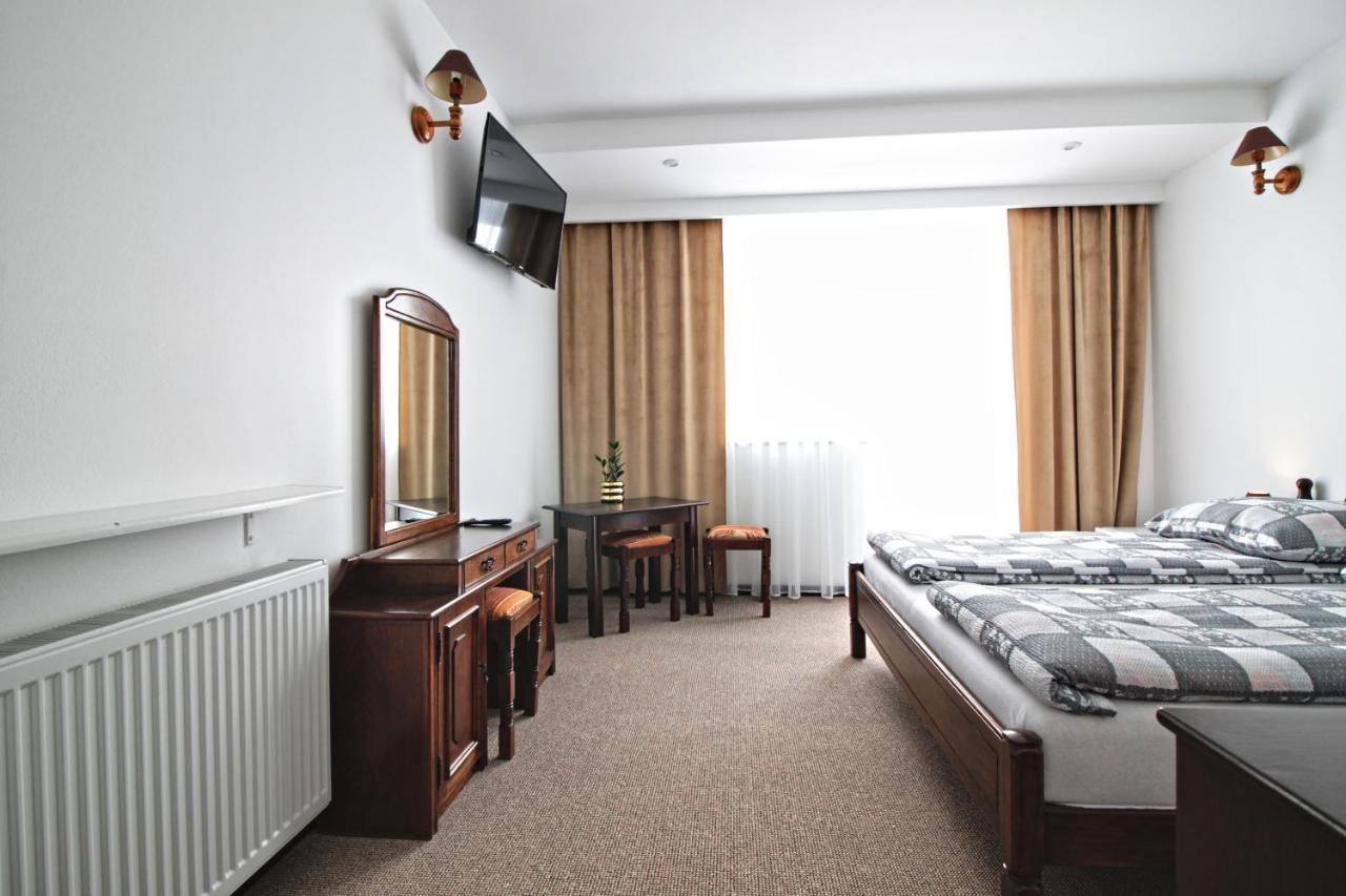 Motel Na Zbojeckiej Skawa Esterno foto