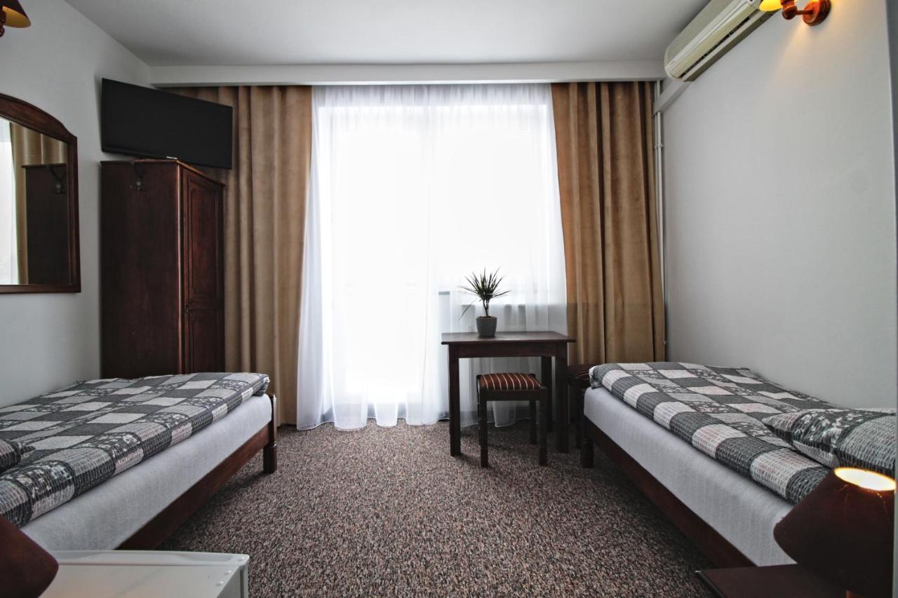 Motel Na Zbojeckiej Skawa Esterno foto