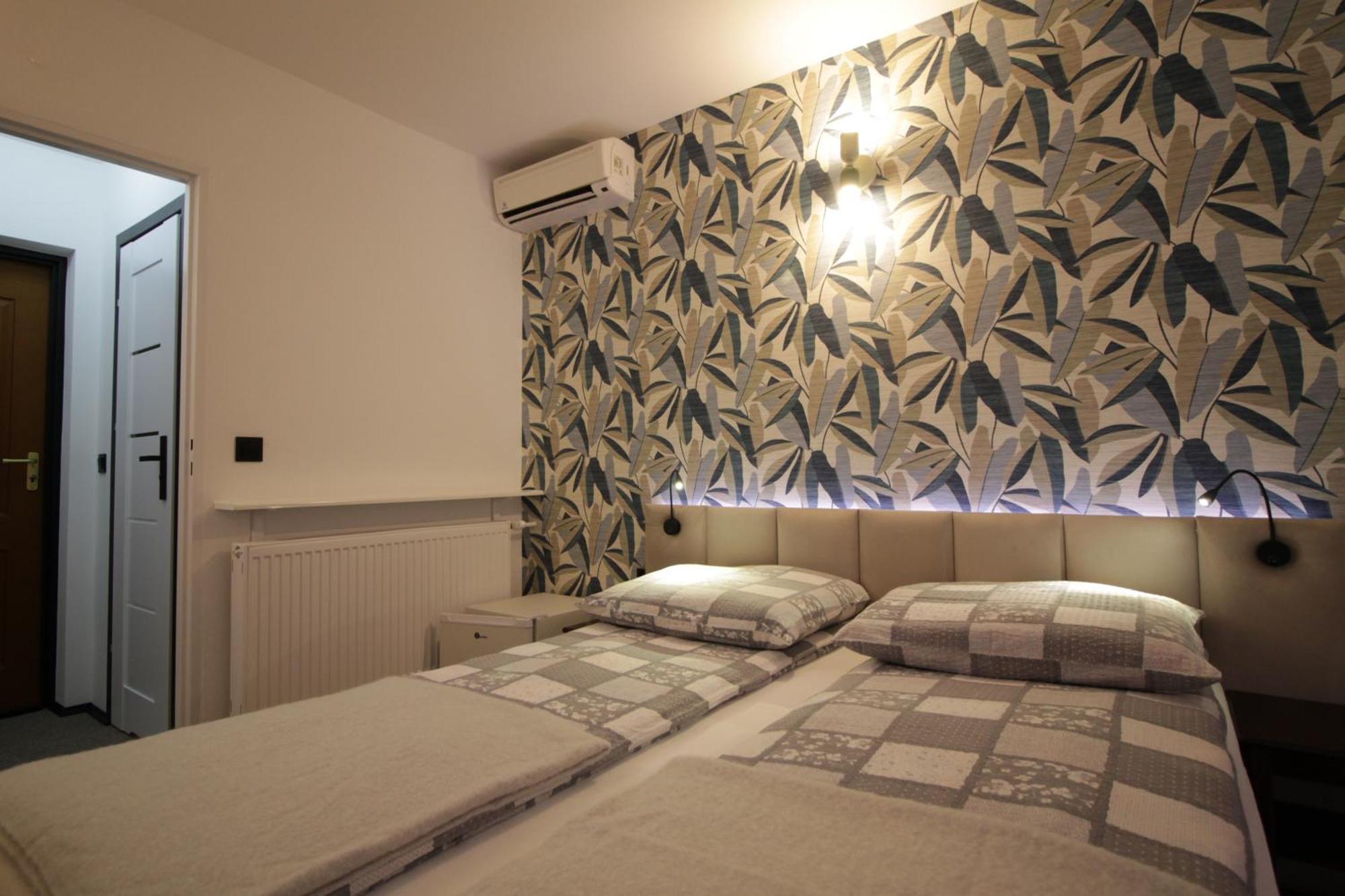 Motel Na Zbojeckiej Skawa Esterno foto
