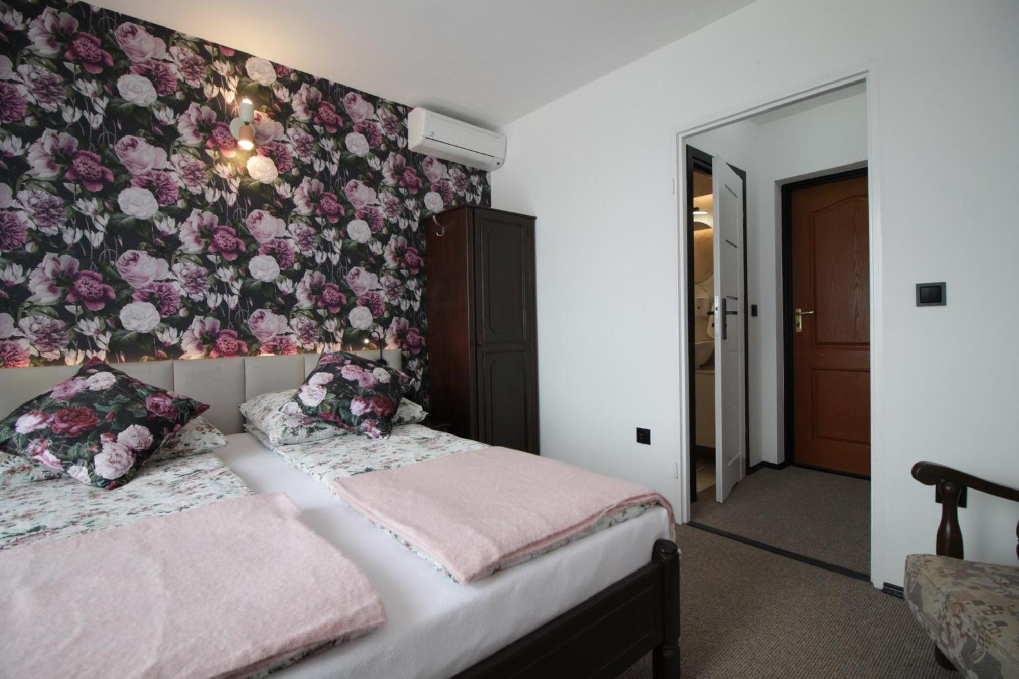 Motel Na Zbojeckiej Skawa Esterno foto