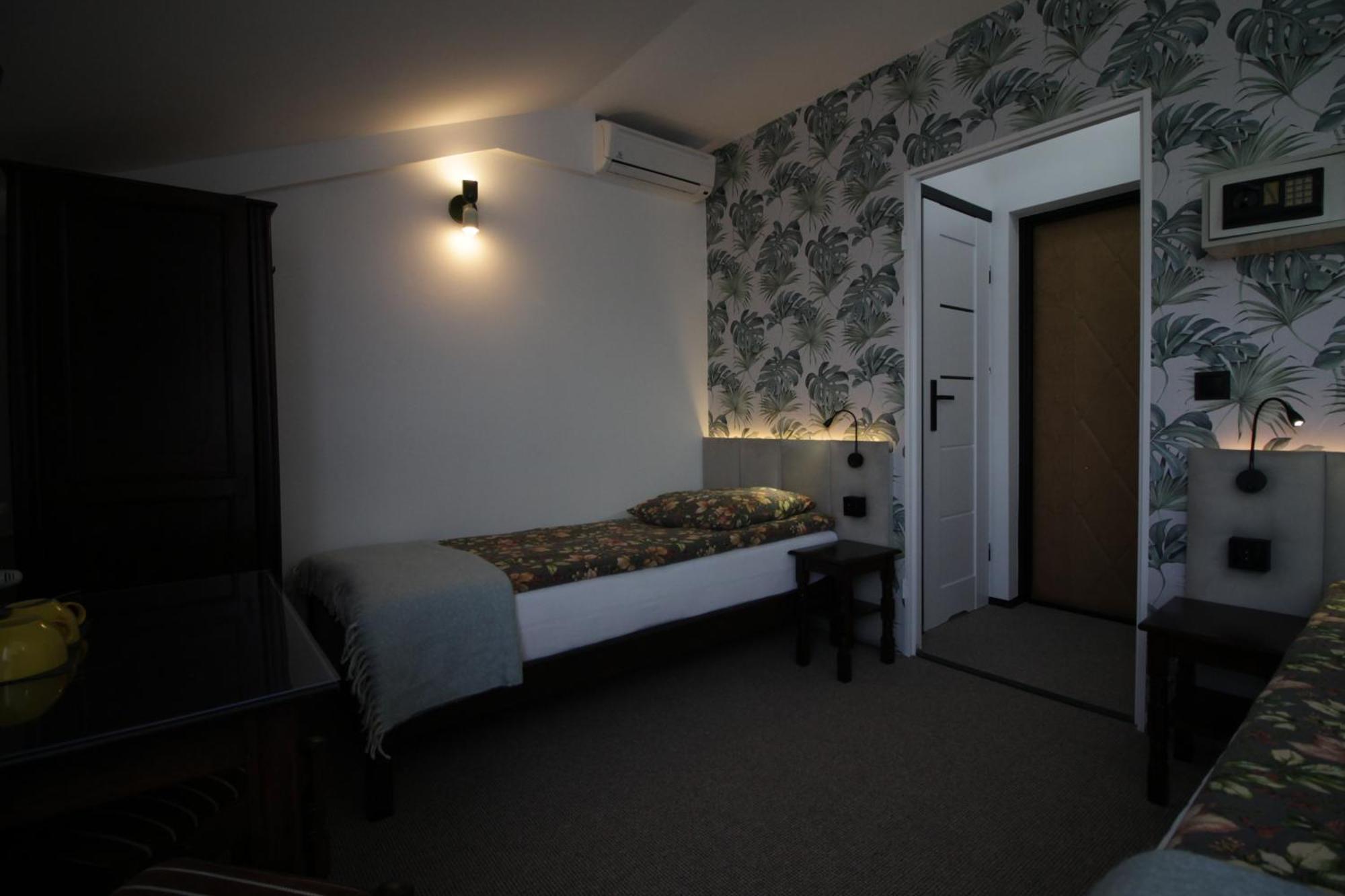 Motel Na Zbojeckiej Skawa Esterno foto