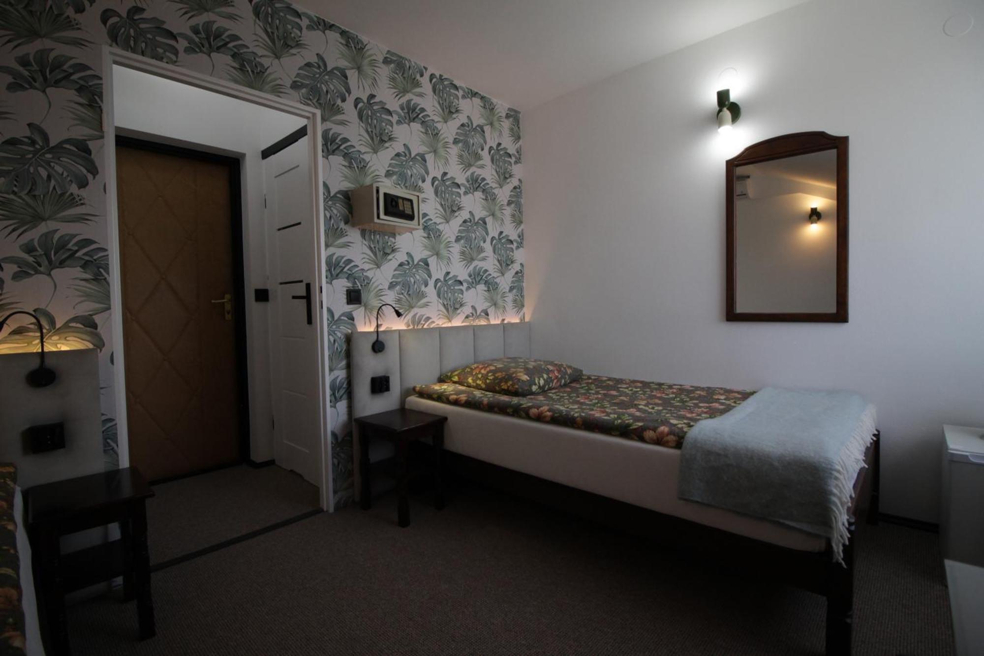 Motel Na Zbojeckiej Skawa Esterno foto